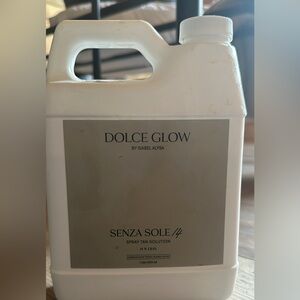 New Dolce Glow spray tan solution (New)